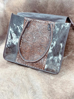 Load image into Gallery viewer, TOOLED COWHIDE TOTE
